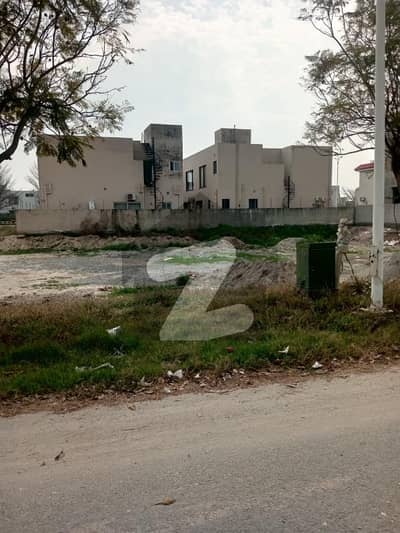1 Kanal Plot for Sale DHA Phase 7, Near Raya, Lahore
