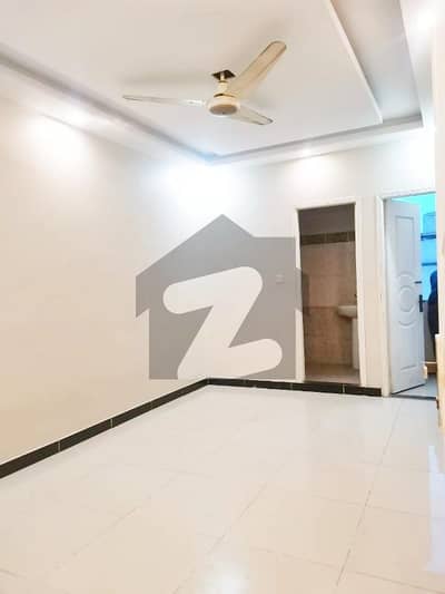 ڈی ایچ اے فیز 5 ڈی ایچ اے ڈیفینس,کراچی میں 3 کمروں کا 5 مرلہ فلیٹ 72.0 ہزار میں کرایہ پر دستیاب ہے۔