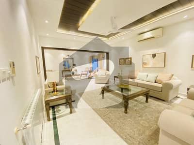 ای ۔ 7 اسلام آباد میں 7 کمروں کا 2 کنال مکان 32.0 لاکھ میں کرایہ پر دستیاب ہے۔