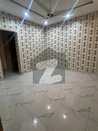 بحریہ ٹاؤن فیز 8 ۔ ابو بکر بلاک بحریہ ٹاؤن فیز 8 ۔ سفاری ویلی,بحریہ ٹاؤن فیز 8,بحریہ ٹاؤن راولپنڈی,راولپنڈی میں 5 کمروں کا 7 مرلہ مکان 2.4 کروڑ میں برائے فروخت۔