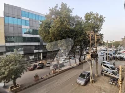 ڈی ایچ اے فیز 5 ڈی ایچ اے ڈیفینس,کراچی میں 2 کمروں کا 4 مرلہ فلیٹ 1.35 کروڑ میں برائے فروخت۔