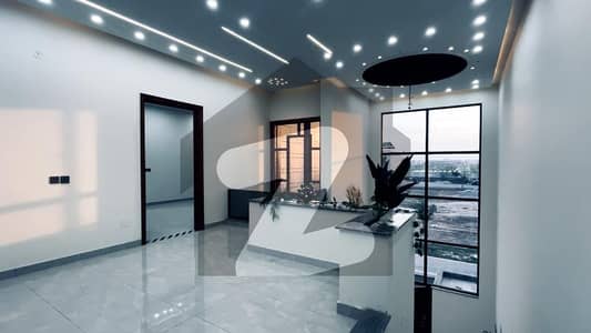 ڈیوائن انکلیو کینال روڈ,فیصل آباد میں 3 کمروں کا 6 مرلہ مکان 2.9 کروڑ میں برائے فروخت۔