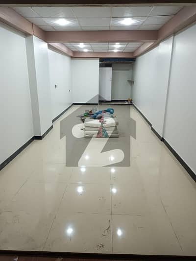 گلستانِِ جوہر ۔ بلاک 13 گلستانِ جوہر,کراچی میں 2 مرلہ دکان 1.5 کروڑ میں برائے فروخت۔