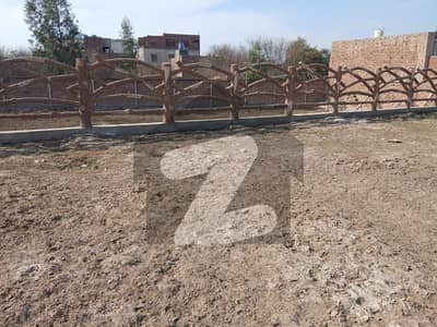 ساہیوال - فیصل آباد روڈ ساہیوال میں 1 کنال کمرشل پلاٹ 4.0 کروڑ میں برائے فروخت۔