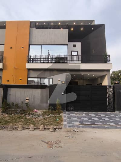 You Can Find A Gorgeous Prime Location House For sale In Buch Villas Phase 2 - Manik Block