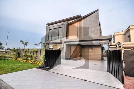 لیک سٹی میڈوز لاہور میں 5 کمروں کا 1 کنال مکان 6.0 کروڑ میں برائے فروخت۔