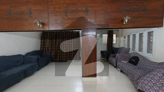 گلشنِ اقبال - بلاک 1 گلشنِ اقبال,گلشنِ اقبال ٹاؤن,کراچی میں 7 کمروں کا 10 مرلہ مکان 6.0 کروڑ میں برائے فروخت۔