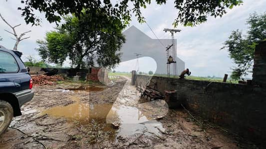 برکی روڈ کینٹ,لاہور میں 8 کنال زرعی زمین 3.5 کروڑ میں برائے فروخت۔