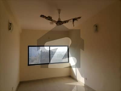 حیات آباد فیز 5 حیات آباد,پشاور میں 5 کمروں کا 9 مرلہ فلیٹ 2.7 کروڑ میں برائے فروخت۔