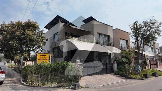 10 Marla House In Divine Gardens For Sale At Good Location