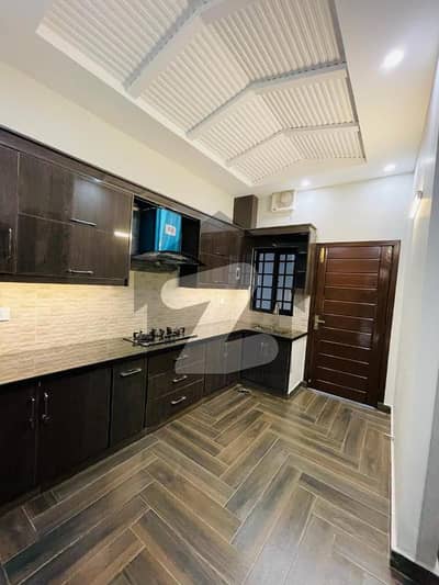 5 Marla House In Beautiful Location Of Jubilee Town - Block F In Lahore