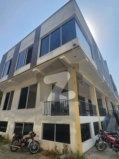 جی ۔ 11 اسلام آباد میں 4 کمروں کا 18 مرلہ عمارت 12.0 لاکھ میں کرایہ پر دستیاب ہے۔