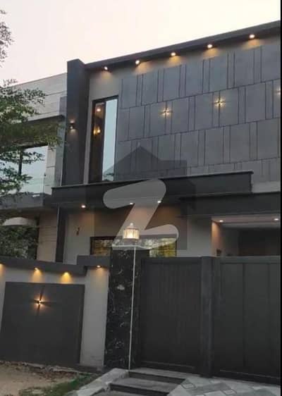 10 Marla Brand New Modern Design Bungalow For Sale In Paragon City | Contemporary Living