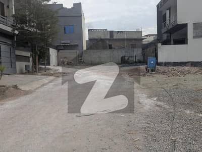 10 Marla Level highted Plot with top sunfacing location for Sale CDA Sector E-16/3,Islamabad