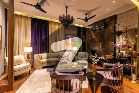 ڈی ایچ اے فیز 7 ڈیفنس (ڈی ایچ اے),لاہور میں 5 کمروں کا 1 کنال مکان 6.75 کروڑ میں برائے فروخت۔