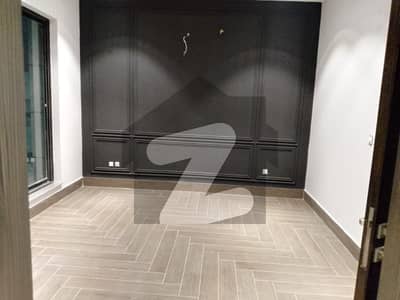 BEAUTIFULL BRAND NEW HOUSE FOR Rent IN DHA LAHORE