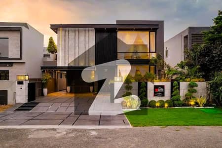 ڈی ایچ اے فیز 6 - بلاک سی فیز 6,ڈیفنس (ڈی ایچ اے),لاہور میں 5 کمروں کا 1 کنال مکان 8.9 کروڑ میں برائے فروخت۔