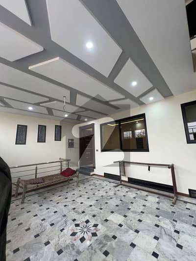 ڈی ایچ اے ڈیفینس پشاور میں 5 کمروں کا 5 مرلہ مکان 2.8 کروڑ میں برائے فروخت۔