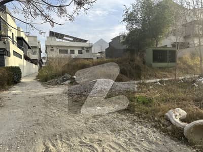 01 Kanal Service Road Plot For Sale