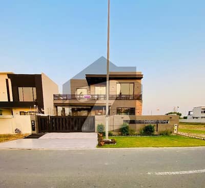 Prime Location 1 Kanal House For Sale In DHA Lahore