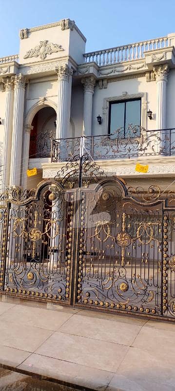 ڈی ایچ اے فیز 7 ڈیفنس (ڈی ایچ اے),لاہور میں 5 کمروں کا 1 کنال مکان 4.0 لاکھ میں کرایہ پر دستیاب ہے۔