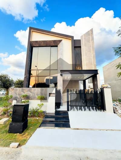 Modern Comfort Meets Prime Location 5 Marla Bungalow Near DHA Main Office