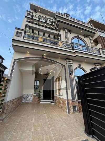 سن فورٹ گارڈنز لاہور میں 6 کمروں کا 5 مرلہ مکان 2.95 کروڑ میں برائے فروخت۔ سن فورٹ گارڈنز لاہور میں 6 کمروں کا 5 مرلہ مکان 2.95 کروڑ میں برائے فروخت۔