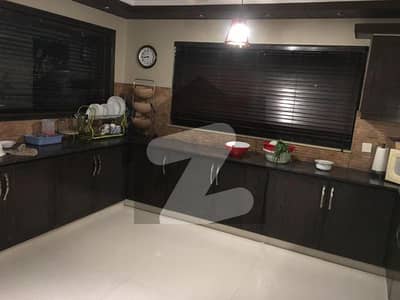 ماڈل ٹاؤن لاہور میں 5 کمروں کا 1 کنال مکان 4.0 لاکھ میں کرایہ پر دستیاب ہے۔