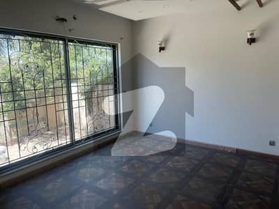 10 Marla Modern House For Sale in Dha Phase 1