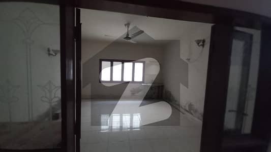 ڈی ایچ اے فیز 2 ڈی ایچ اے ڈیفینس,کراچی میں 6 کمروں کا 2 کنال مکان 22.0 کروڑ میں برائے فروخت۔