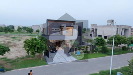 1 Kanal Luxury House for Sale | 5 Bed with Attached Baths | Powder Room | DHA Phase 7 Lahore