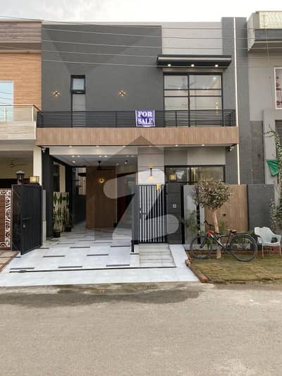 05 MARLA BRAND NEW DOUBLE STORY HOUSE AVAILABLE FOR SALE AT PRIME LOCATION IN DHA RAHBAR BLOCK L