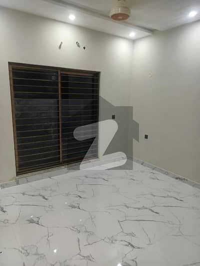 ڈی ایچ اے 11 رہبر فیز 2 ڈی ایچ اے 11 رہبر,لاہور میں 3 کمروں کا 5 مرلہ مکان 98.0 ہزار میں کرایہ پر دستیاب ہے۔