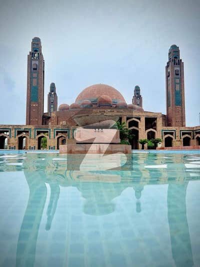 Main Boulevard Plot No 490 For Sale In Ghaznavi Block Bahria Town Lahore.