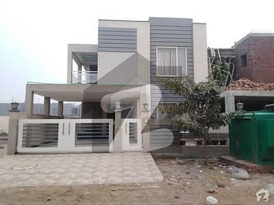 9 Marla Park-Facing Villa For Rent DHA Villas