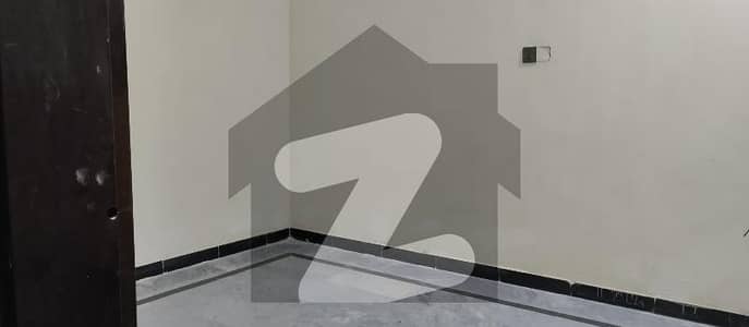 چٹھہ بختاور اسلام آباد میں 2 کمروں کا 5 مرلہ بالائی پورشن 35.0 ہزار میں کرایہ پر دستیاب ہے۔