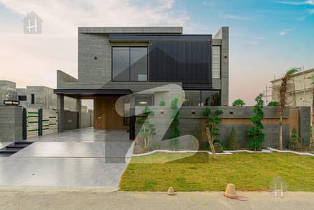 1 KANAL BRAND NEW MODERN DESIGNER HOUSE AVAILABLE FOR SALE