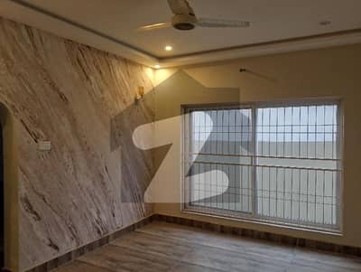 8 Marla Upper Portion For Rent