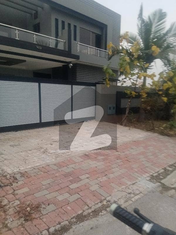 1 Kanal Luxury Full House 6 Bed Accommodation 2 American Kitchen 1 Servant Two Species TV Lounge Available For Rent In Bahria Enclave Sector C 1 Kanal Luxury Full House 6 Bed Accommodation 2 American Kitchen 1 Servant Two Species TV Lounge Available For Rent In Bahria Enclave Sector C