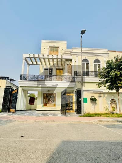 10 Marla Beautiful LDA Approved House For Sale In Bahria Orchard Lahore Phase 1 Prime Location