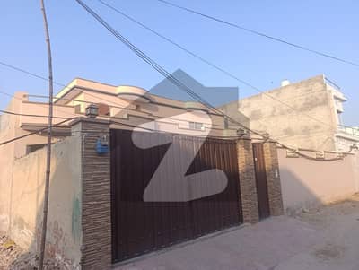 گھاگرا ولاز ملتان پبلک سکول روڈ,ملتان میں 3 کمروں کا 1 کنال بالائی پورشن 60.0 ہزار میں کرایہ پر دستیاب ہے۔