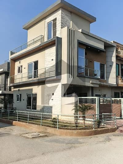 ڈی ۔ 12 اسلام آباد میں 3 کمروں کا 4 مرلہ مکان 1.6 لاکھ میں کرایہ پر دستیاب ہے۔