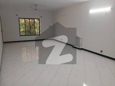 جی ۔ 9/1 جی ۔ 9,اسلام آباد میں 6 کمروں کا 14 مرلہ مکان 4.0 لاکھ میں کرایہ پر دستیاب ہے۔