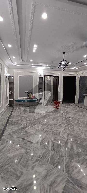 پی سی ایس آئی آر سٹاف کالونی لاہور میں 3 کمروں کا 1 کنال بالائی پورشن 80.0 ہزار میں کرایہ پر دستیاب ہے۔