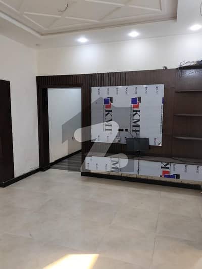 1 Kanal House For Sale Main 100ft Road Awt Phase 2 1 Kanal House For Sale Main 100ft Road Awt Phase 2