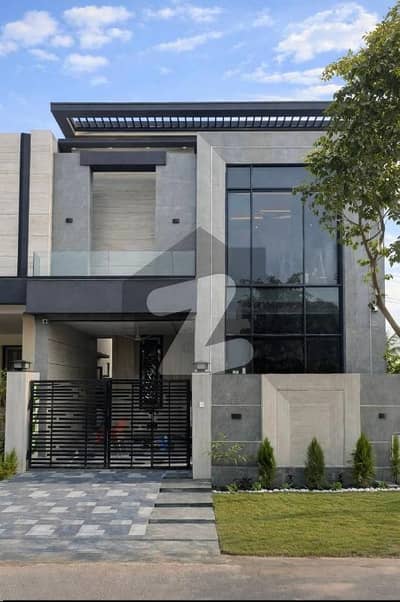 ڈی ایچ اے 9 ٹاؤن ڈیفنس (ڈی ایچ اے),لاہور میں 3 کمروں کا 5 مرلہ مکان 2.25 کروڑ میں برائے فروخت۔