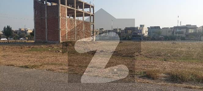 Facing Park 8 Marla Commercial Plot For Sale In Orchard 1 Block In Paragon City Lahore Cantt