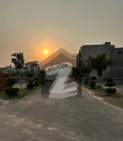 4 MARLA NON CORNER PLOT IN HIGH COURT SOCIETY PH2 AVAILABLE COLLEGE ROAD LAHORE