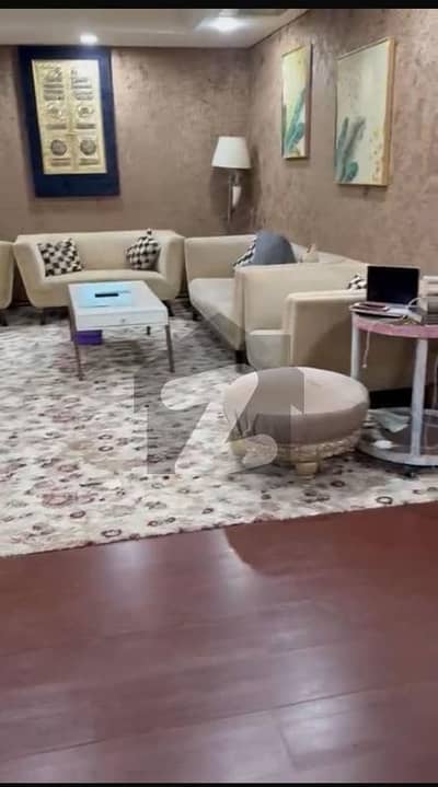 ایف ۔ 10 اسلام آباد میں 3 کمروں کا 9 مرلہ فلیٹ 4.5 لاکھ میں کرایہ پر دستیاب ہے۔