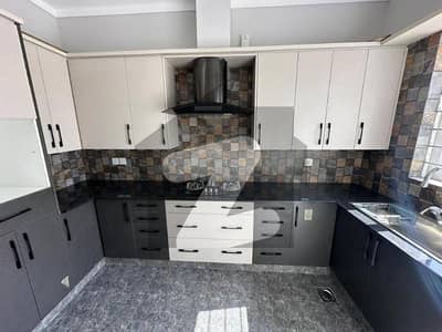 Bahria Enclave 5 Marla Front Open House Available For Rent